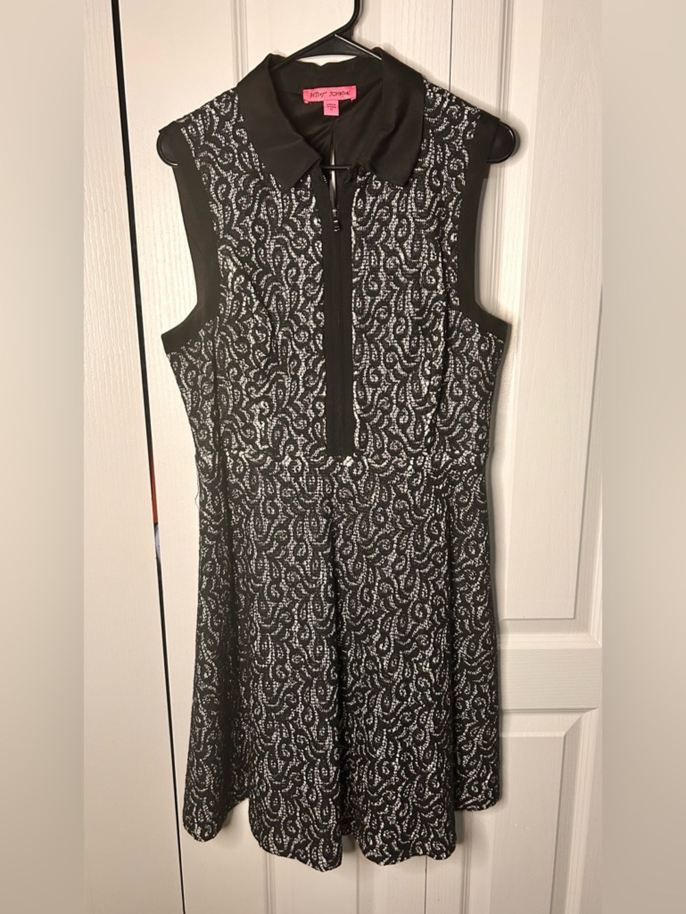 Betsey Johnson Size 12 Black Lace Fit Flare Dress Collared Zip Front Sleeveless